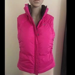 Nike women’s Reversible Puff Vest